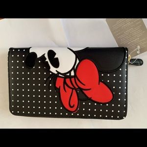 Minnie Mouse wallet. New.